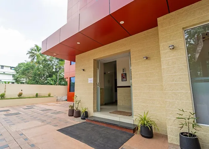 Treebo Thoduvas Star Plaza Cochin Airport Hotel Nedumbassery